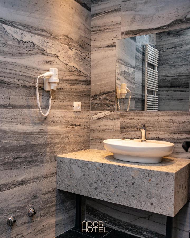 Ador Hotel North Mitrovica Εξωτερικό φωτογραφία