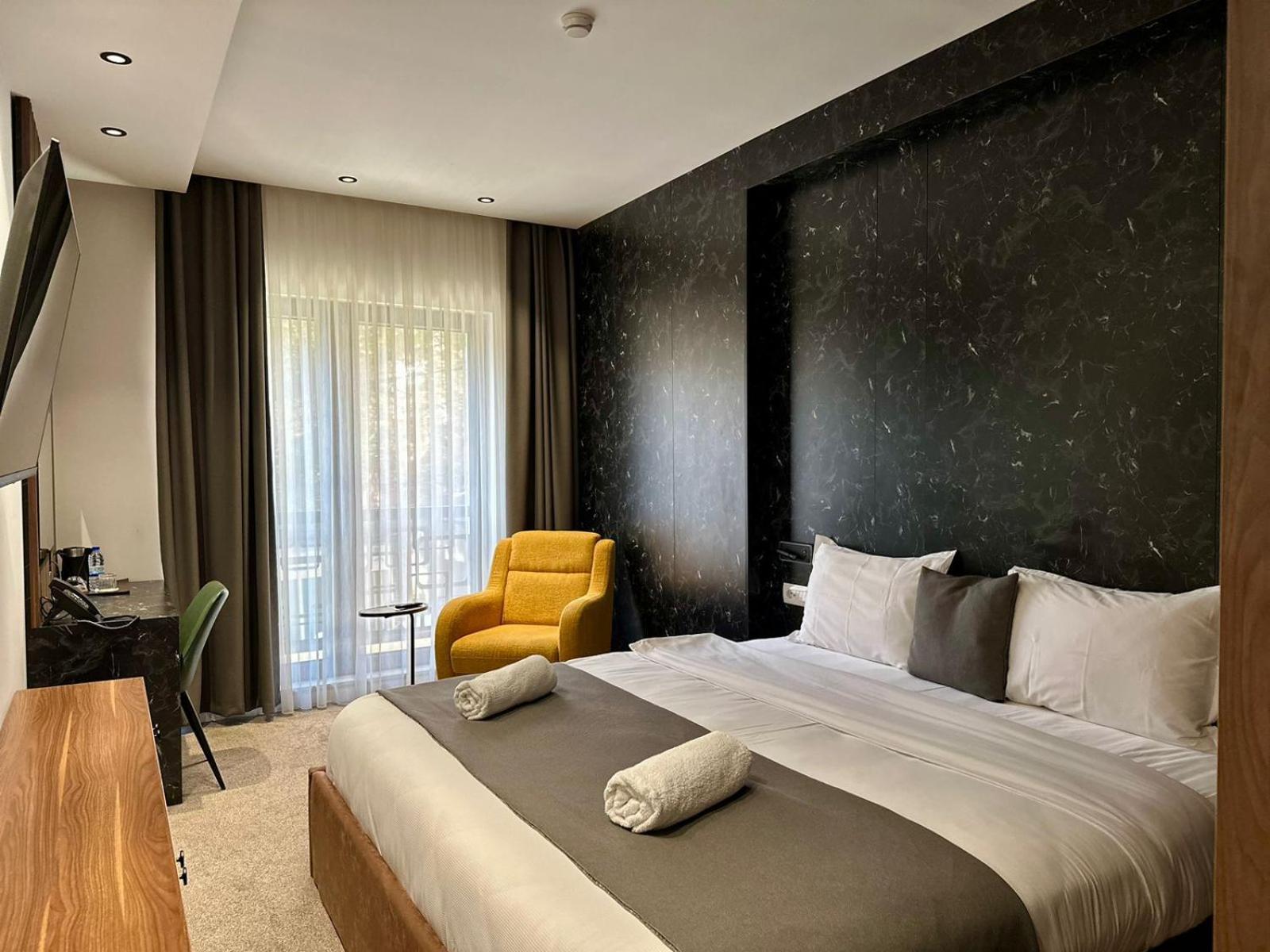 Ador Hotel North Mitrovica Εξωτερικό φωτογραφία